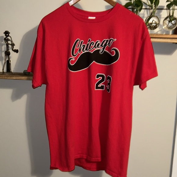 Hanes Chicago Mustache Crawl Michael Jordan 23 White Claw Chicago Bulls Large - Picture 6 of 9